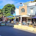 Beachside Bliss! Maroubra Beach Prime Location